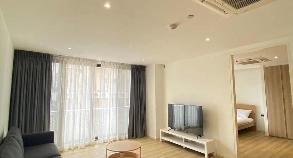 For rent 2 bedrooms apartment in Watthana, Bangkok