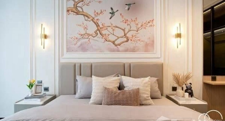 For rent 3 bedrooms condo in Pathum Wan, Bangkok