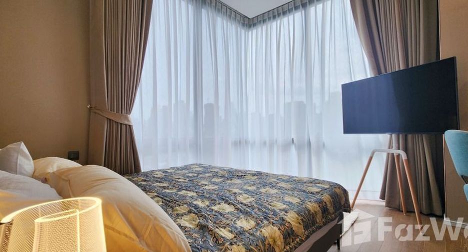 For rent 2 bedrooms condo in Pathum Wan, Bangkok