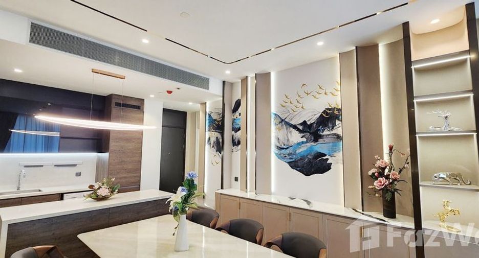 For rent 2 bedrooms condo in Pathum Wan, Bangkok