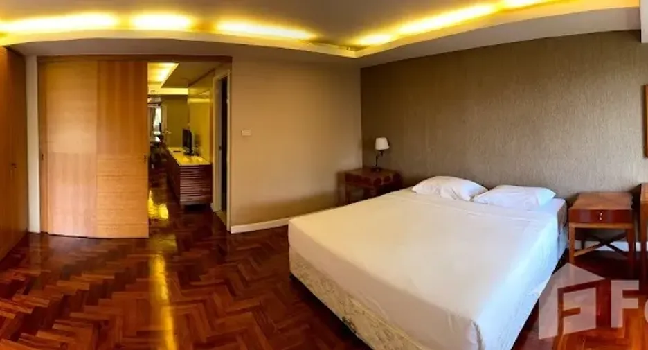 For rent 1 bed condo in Yan Nawa, Bangkok