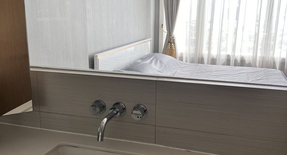 For rent 1 bed condo in Khlong Toei, Bangkok