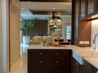 For rent 4 bedrooms condo in Pathum Wan, Bangkok