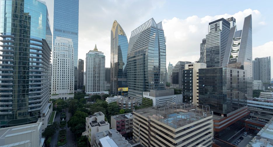 Condo en alquiler de 4 habitaciones en Pathum Wan, Bangkok