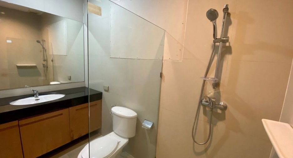 出租 2 卧室 独立屋 在 Khlong Toei, 曼谷