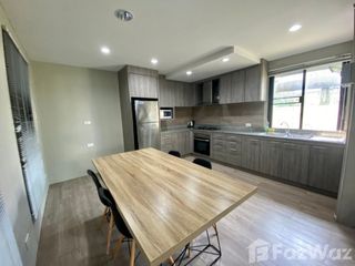 For rent 2 ベッドルーム house in Khlong Toei, Bangkok