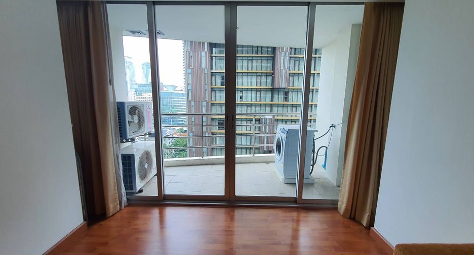 For rent 1 bed condo in Pathum Wan, Bangkok