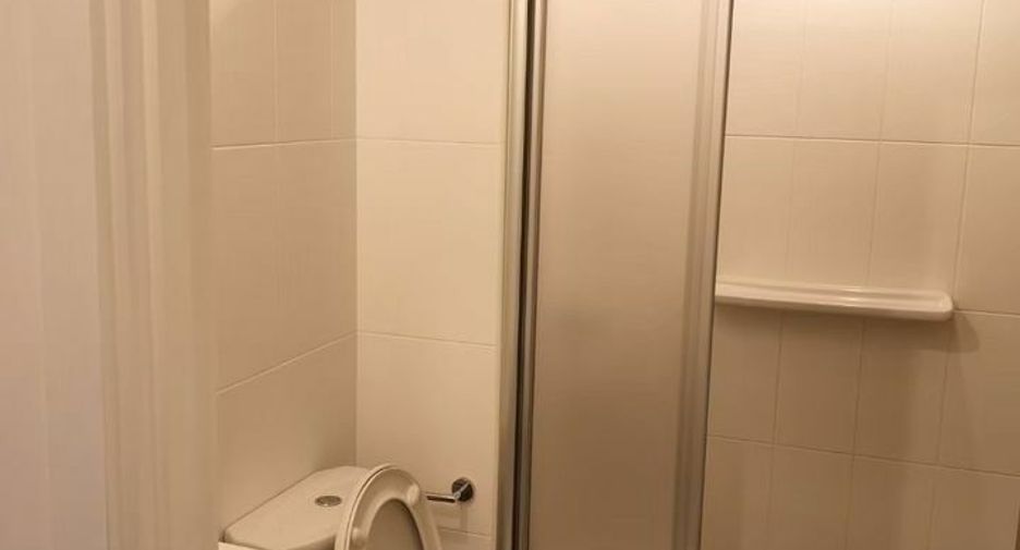 For rent studio condo in Yan Nawa, Bangkok