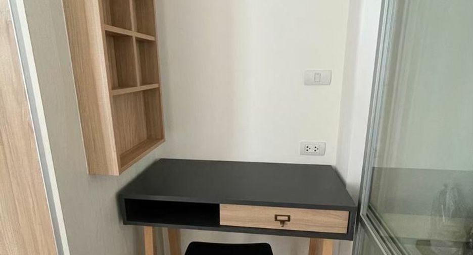 For rent studio condo in Yan Nawa, Bangkok