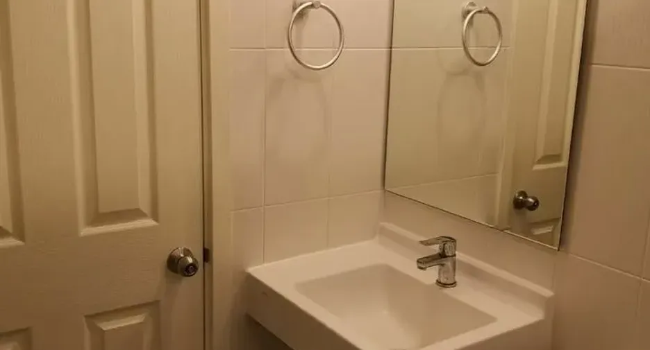 For rent studio condo in Yan Nawa, Bangkok