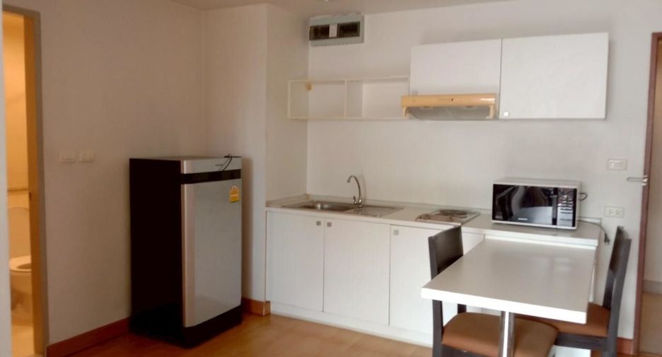 À louer 1 chambre condo à Yan Nawa, Bangkok