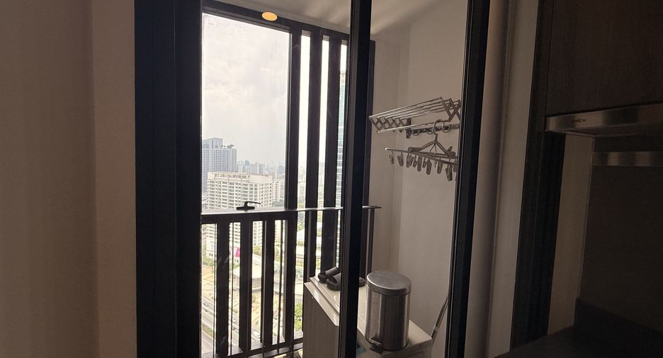 For rent スタジオ condo in Bang Rak, Bangkok