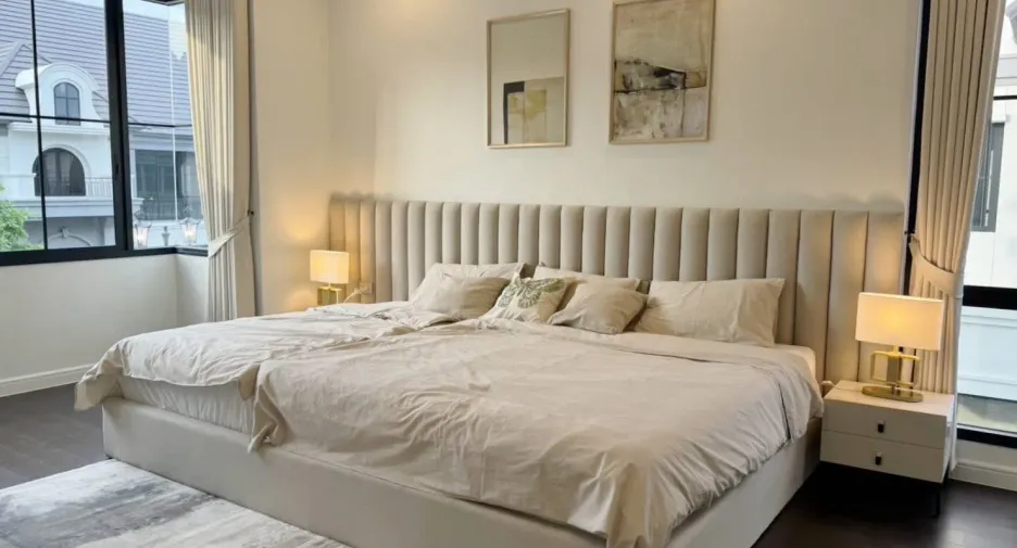 Haus zur Miete mit 4 Zimmer in Bang Khen, Bangkok