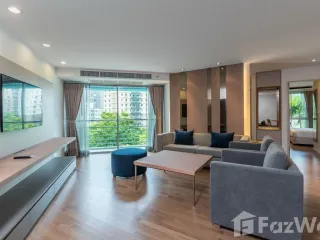 For rent 2 bedrooms condo in Yan Nawa, Bangkok