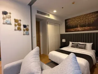 For rent 2 bedrooms condo in Yan Nawa, Bangkok