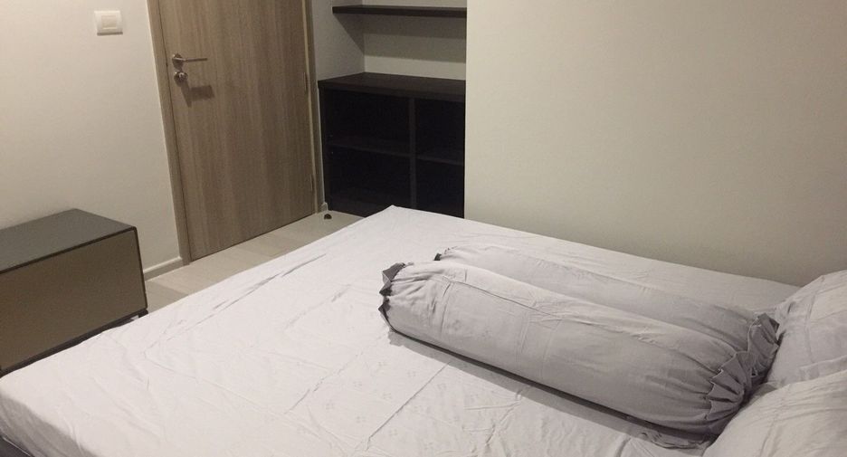 For rent 2 bedrooms condo in Pathum Wan, Bangkok