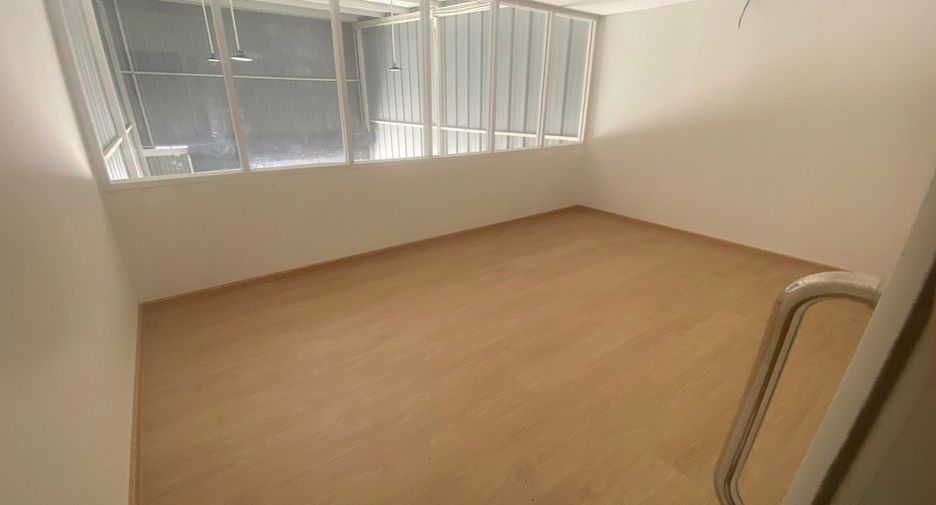 出租 公寓 独立屋 在 Suan Luang, 曼谷