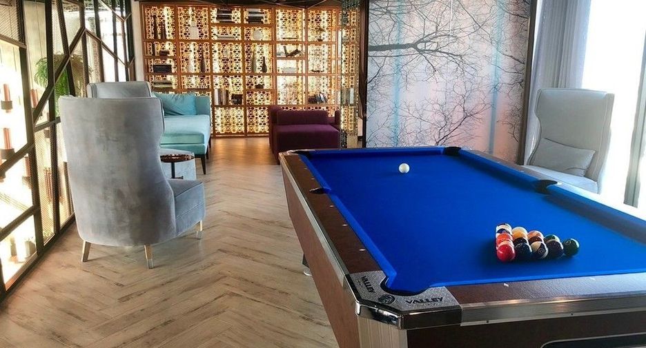 For rent 2 bedrooms condo in Watthana, Bangkok