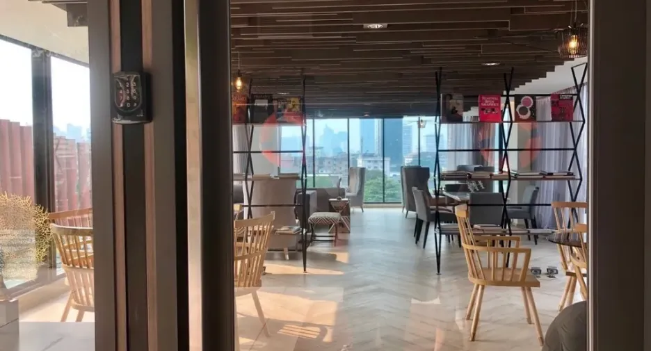 For rent 2 bedrooms condo in Watthana, Bangkok
