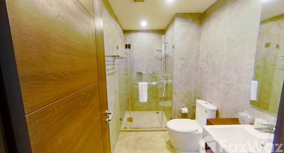 For rent 2 bedrooms condo in Watthana, Bangkok