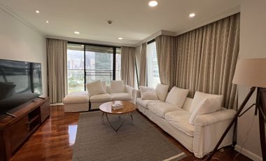 For rent 3 bedrooms condo in Pathum Wan, Bangkok