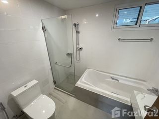 For rent 3 bedrooms villa in Sathon, Bangkok