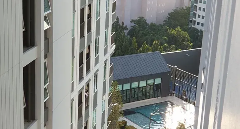 For rent studio condo in Huai Khwang, Bangkok