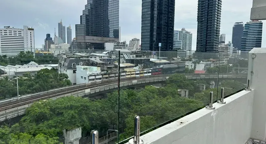 For rent office in Bang Rak, Bangkok