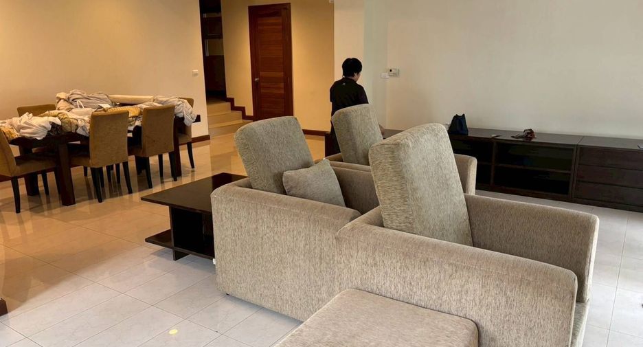 For rent 3 bedrooms apartment in Sathon, Bangkok