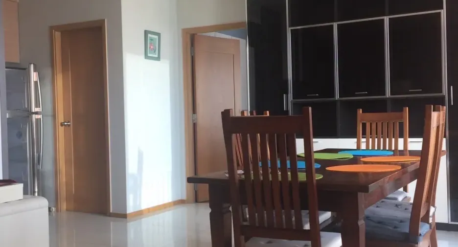 Wohnung zur Miete mit 2 Zimmer in Khlong Toei, Bangkok