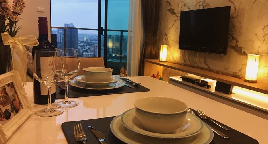 For rent 1 bed condo in Watthana, Bangkok