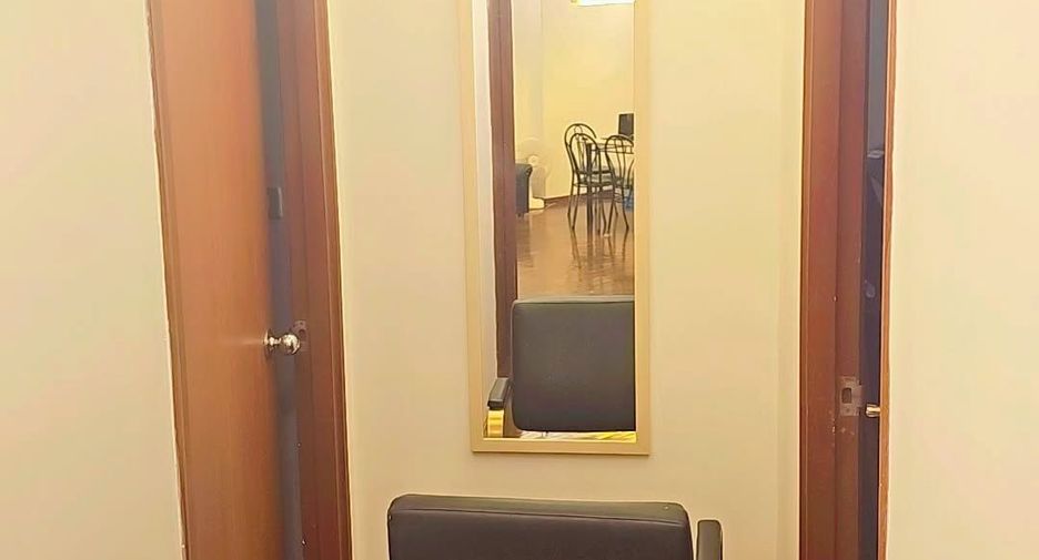 Apartment zur Miete mit 3 Zimmer in Yan Nawa, Bangkok
