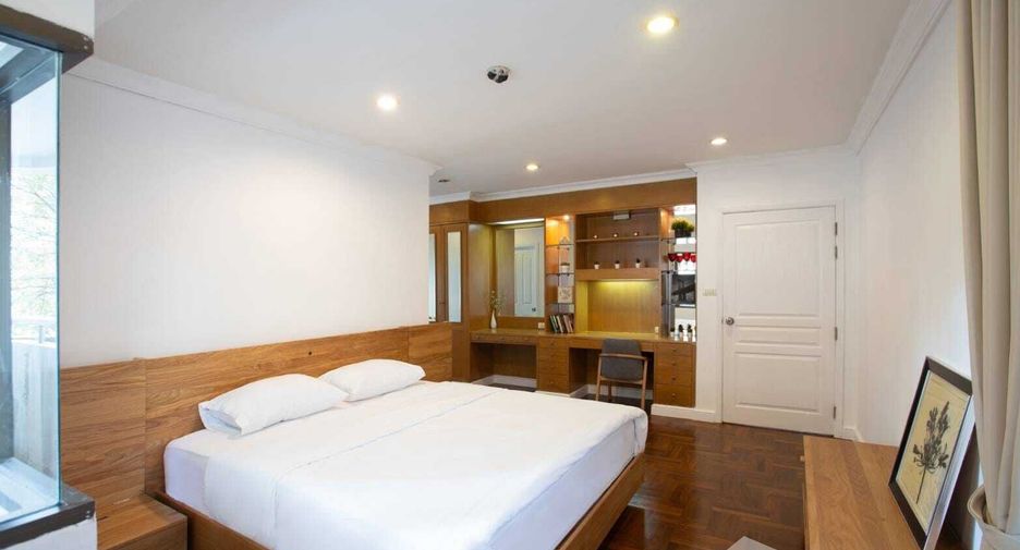À louer 3 chambres condo à Watthana, Bangkok