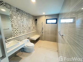 For rent 5 bedrooms house in Khlong Sam Wa, Bangkok