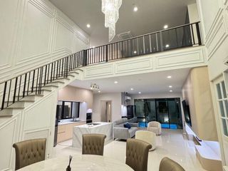 For rent 5 bedrooms house in Khlong Sam Wa, Bangkok