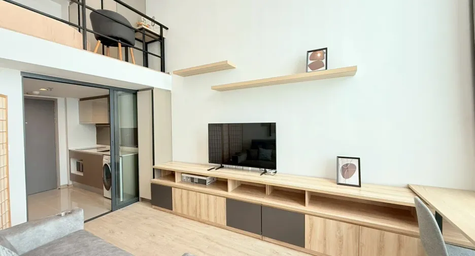 Wohnung zur Miete mit 1 Zimmer in Huai Khwang, Bangkok