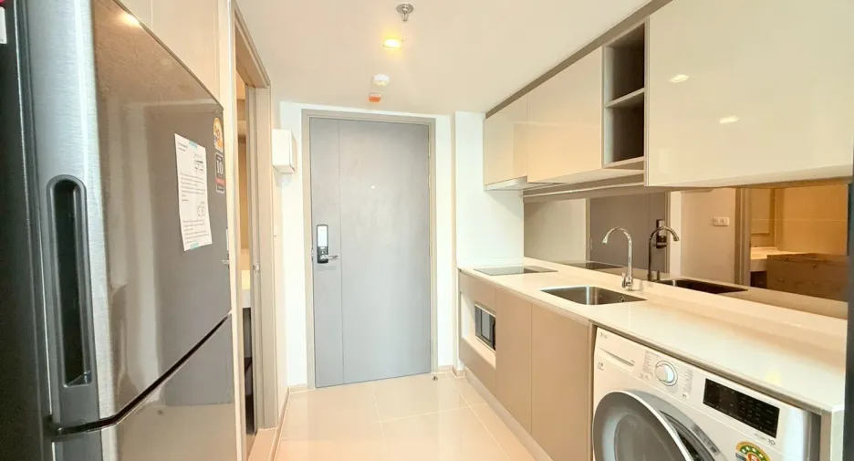 Wohnung zur Miete mit 1 Zimmer in Huai Khwang, Bangkok