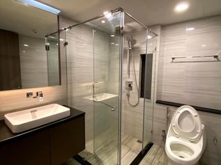 For rent 2 bedrooms condo in Pathum Wan, Bangkok