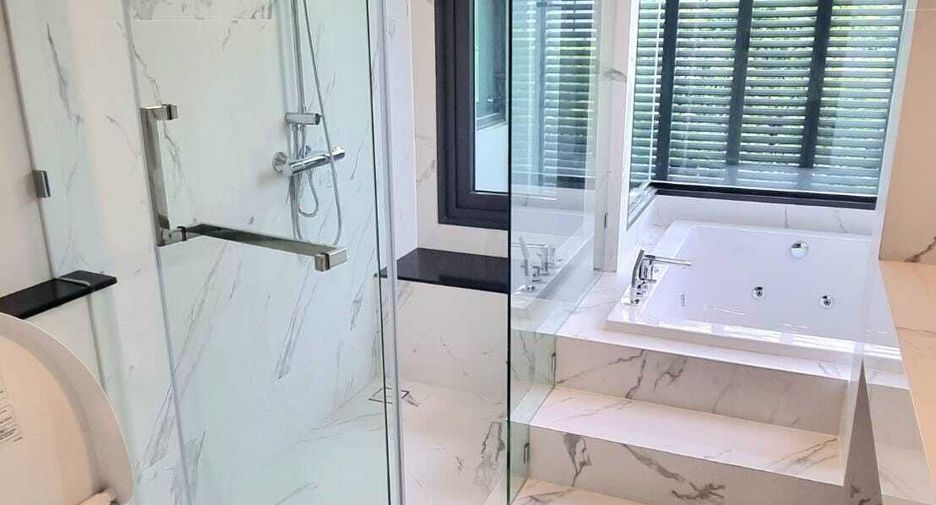 Haus zur Miete mit 4 Zimmer in Prawet, Bangkok