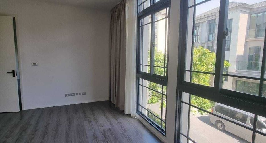 Haus zur Miete mit 4 Zimmer in Prawet, Bangkok