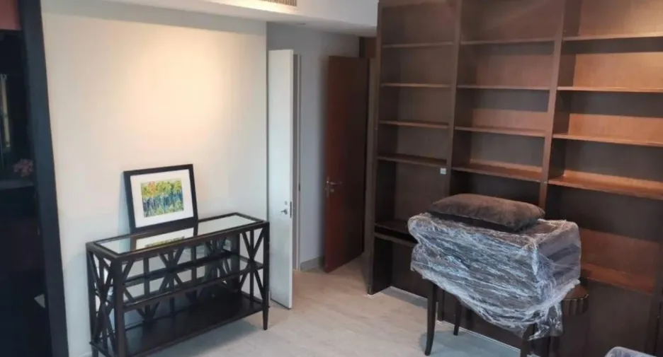For rent 2 bedrooms condo in Sathon, Bangkok
