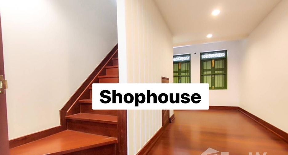 For rent 3 bedrooms retail Space in Phra Nakhon, Bangkok