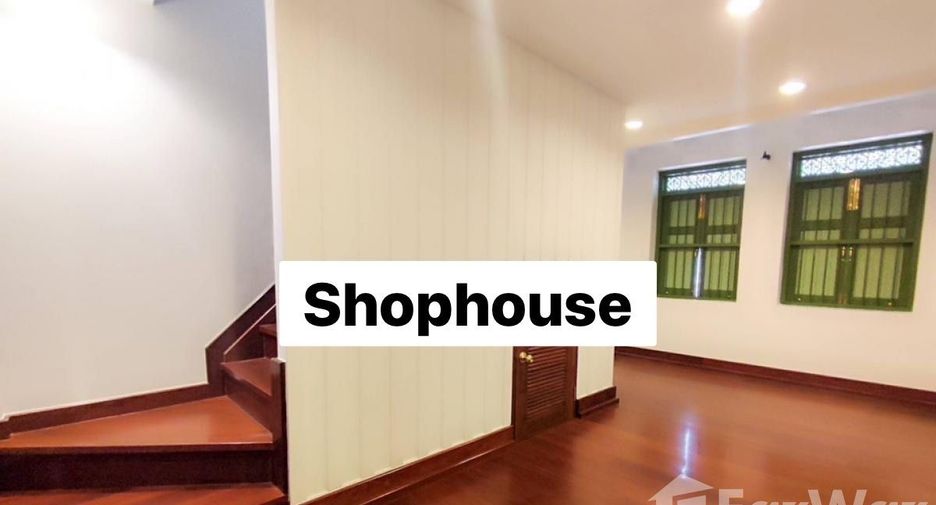 For rent 3 bedrooms retail Space in Phra Nakhon, Bangkok