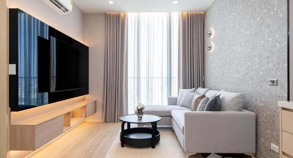 For rent 2 bedrooms condo in Watthana, Bangkok