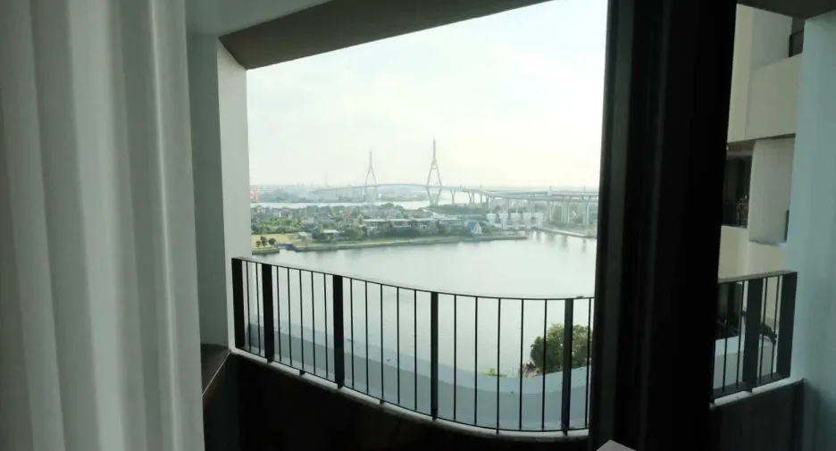For rent 2 bedrooms condo in Yan Nawa, Bangkok