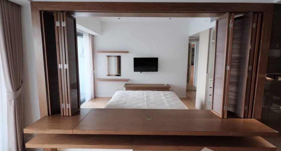 Condo en alquiler de 2 habitaciones en Yan Nawa, Bangkok