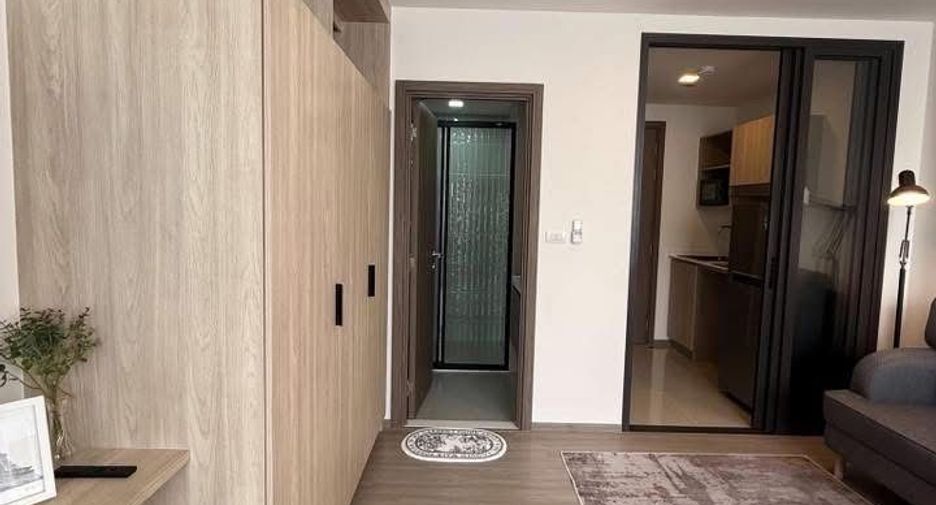 For rent 1 bed condo in Phaya Thai, Bangkok