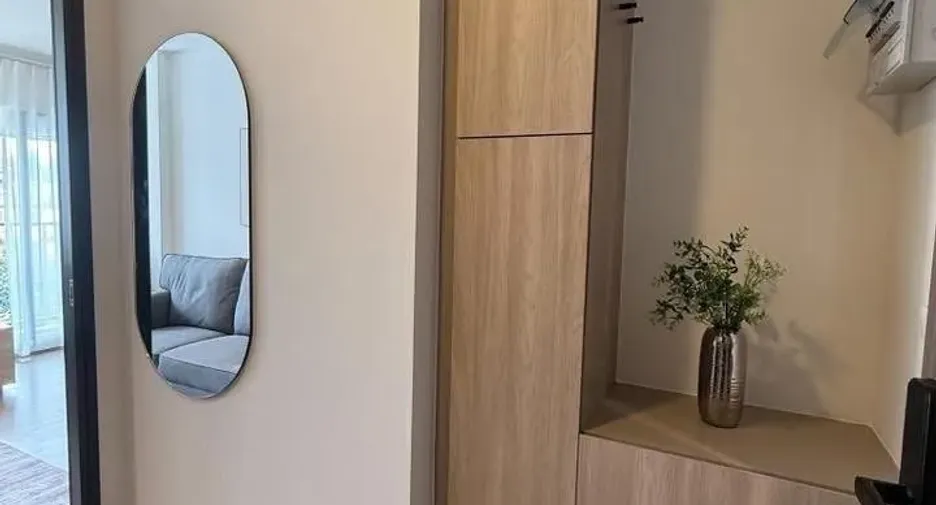 For rent 1 bed condo in Phaya Thai, Bangkok