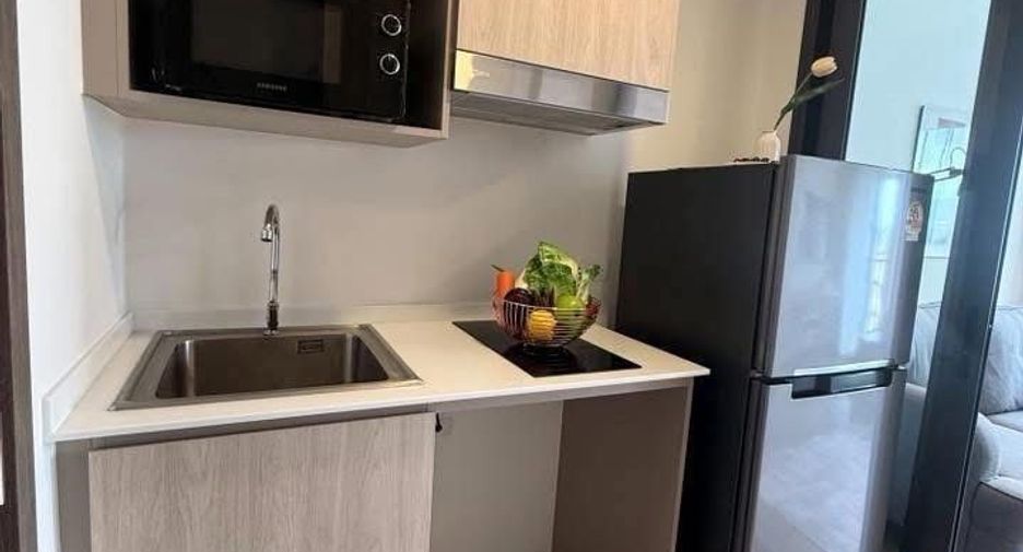 For rent 1 bed condo in Phaya Thai, Bangkok