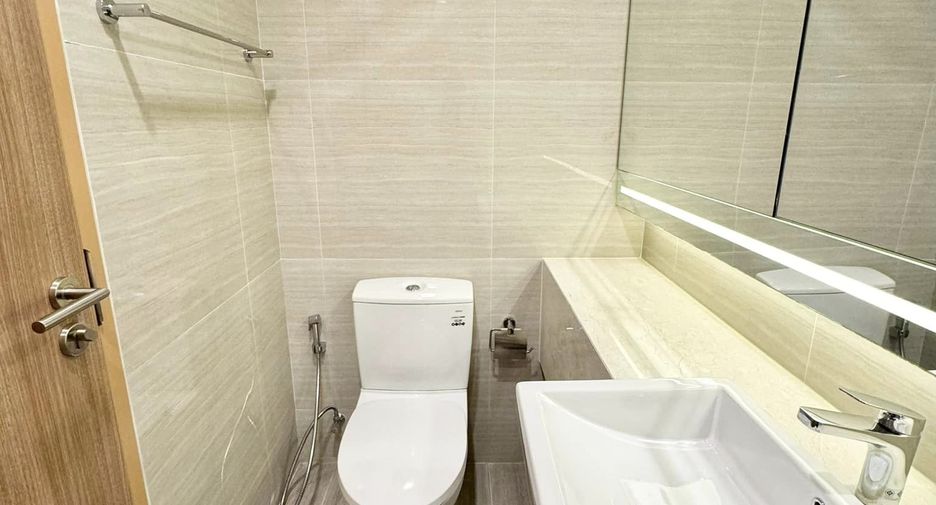 For rent 3 bedrooms condo in Watthana, Bangkok